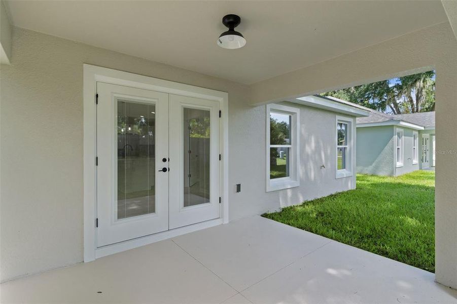 Exterior details and patio area of a home in , Wildwood (Image 27).