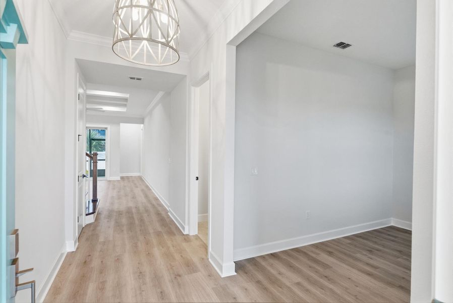 Spacious, unfurnished interior of a new home in Beachview Cove, Ormond Beach (Image 26).