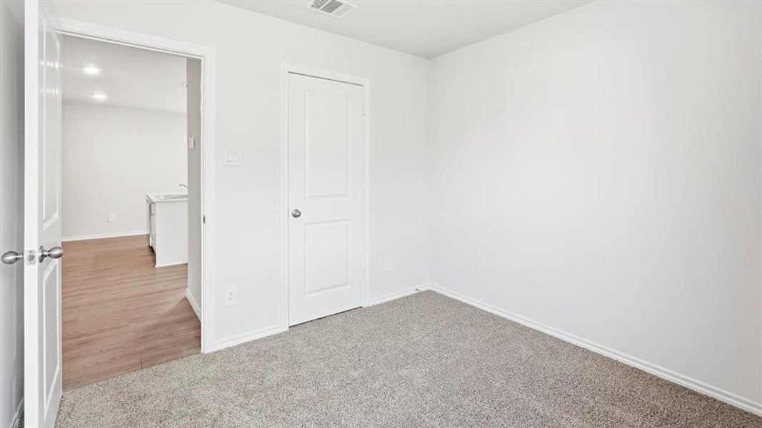 Spacious, unfurnished interior of a new home in Asher Oaks, Bonham (Image 23).