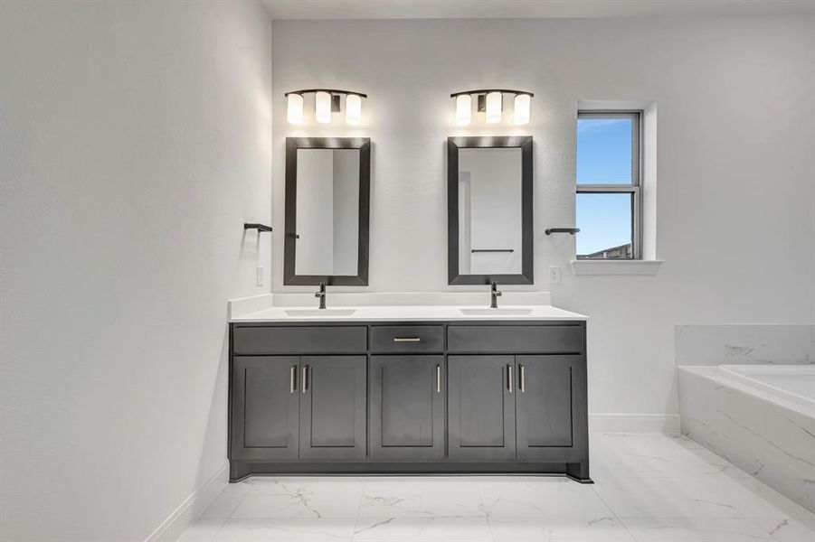 Furnished interior view inside a new home in Myrtle Creek, Waxahachie (Image 7). Furnished interior view inside a new home in Myrtle Creek, Waxahachie (Image 7).