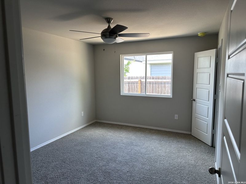 Spacious, unfurnished interior of a new home in , Seguin (Image 4).