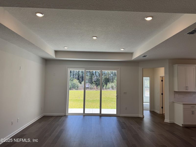 Spacious, unfurnished interior of a new home in , Green Cove Springs (Image 29).