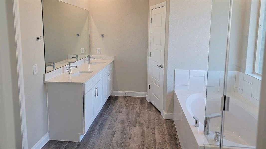 Furnished interior view inside a new home in Retta Estates, Mansfield (Image 8).