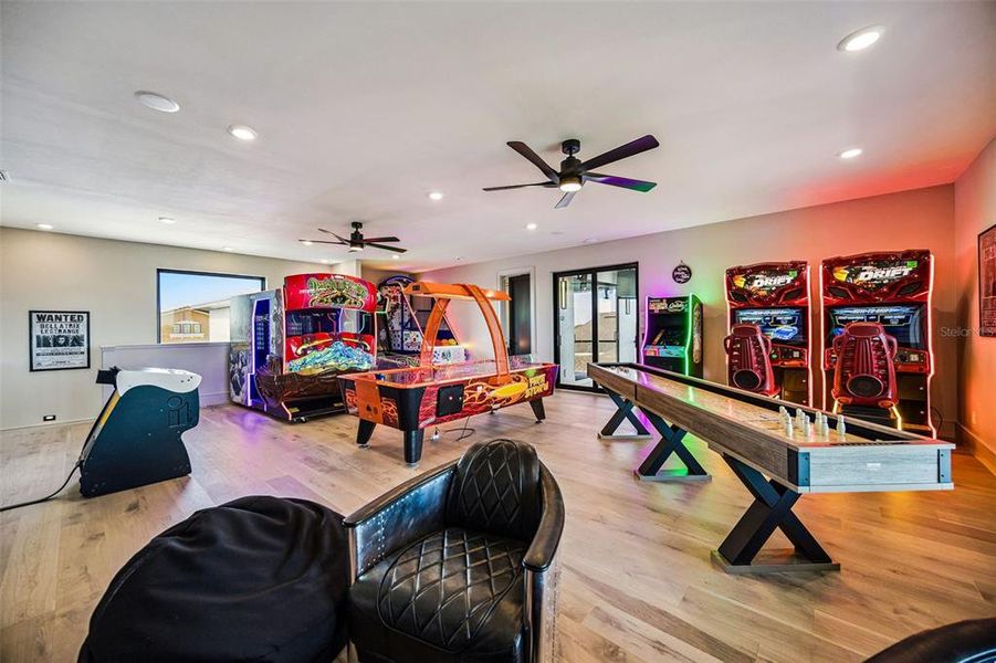 Community amenities in , Reunion (Image 52). Community amenities in , Reunion (Image 52).