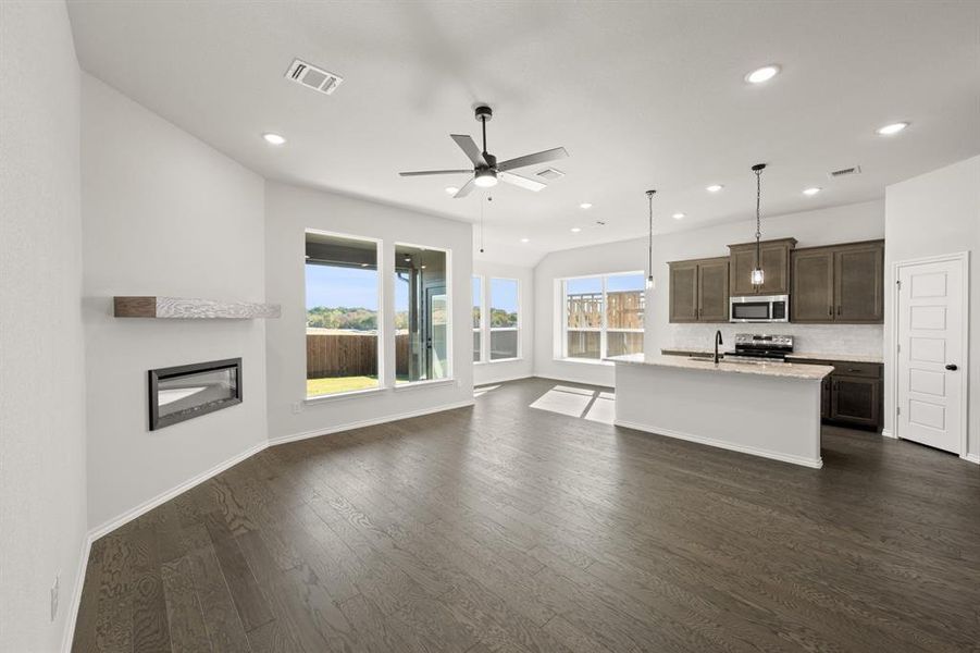 516 Waterford Park- Living Room-2 516 Waterford Park- Living Room-2