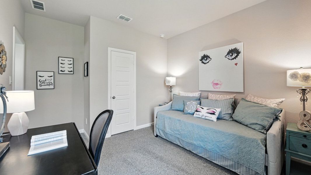 Representative furnished interior of a home built from the Natchez by D.R. Horton in The Canyons, Keene (Image 28).