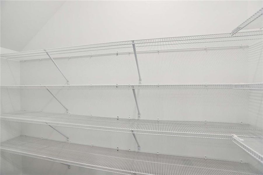 Spacious, unfurnished interior of a new home in Park Vue, Atlanta (Image 14).