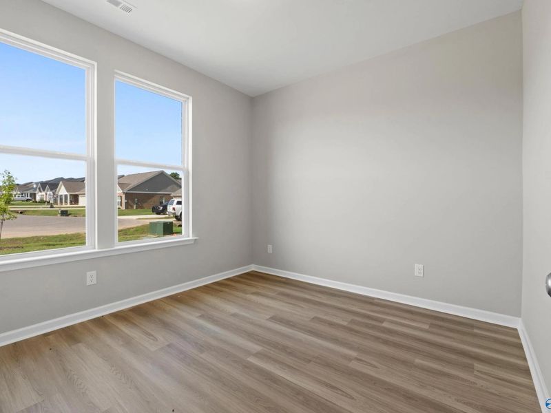 Spacious, unfurnished interior of a new home in Bailey Park, Fayetteville (Image 19).