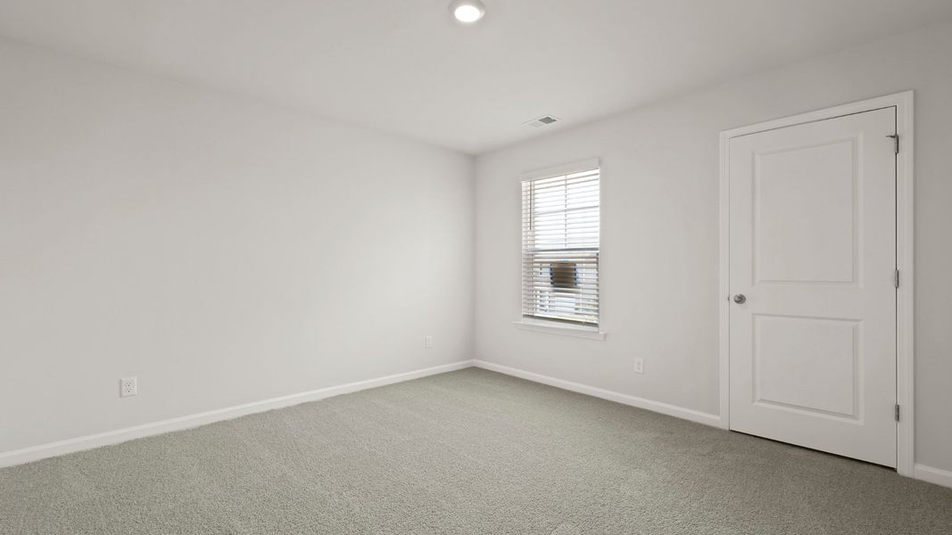 Spacious, unfurnished interior of a new home in Hunter's Branch, Hopkins (Image 17).