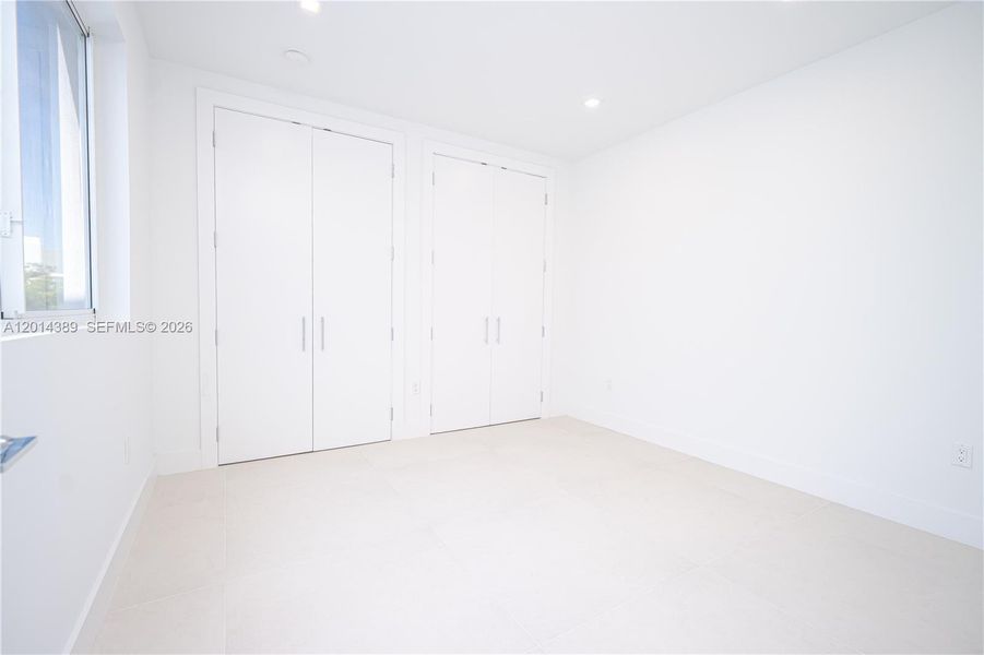 Spacious, unfurnished interior of a new home in , Doral (Image 67).