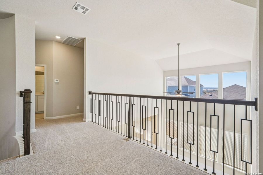 Spacious, unfurnished interior of a new home in Estancia Ranch - Classic Series, San Antonio (Image 31).