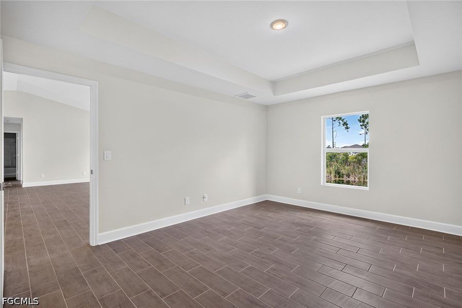 Spacious, unfurnished interior of a new home in Cape Coral, Cape Coral (Image 23). Spacious, unfurnished interior of a new home in Cape Coral, Cape Coral (Image 23).
