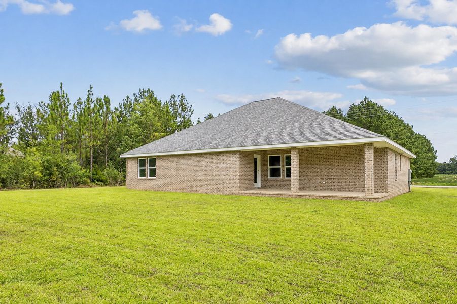 Representative exterior details of a home built from the The Liberty Estate by Herbst Homes in Prosperity Point, Milton (Image 26).