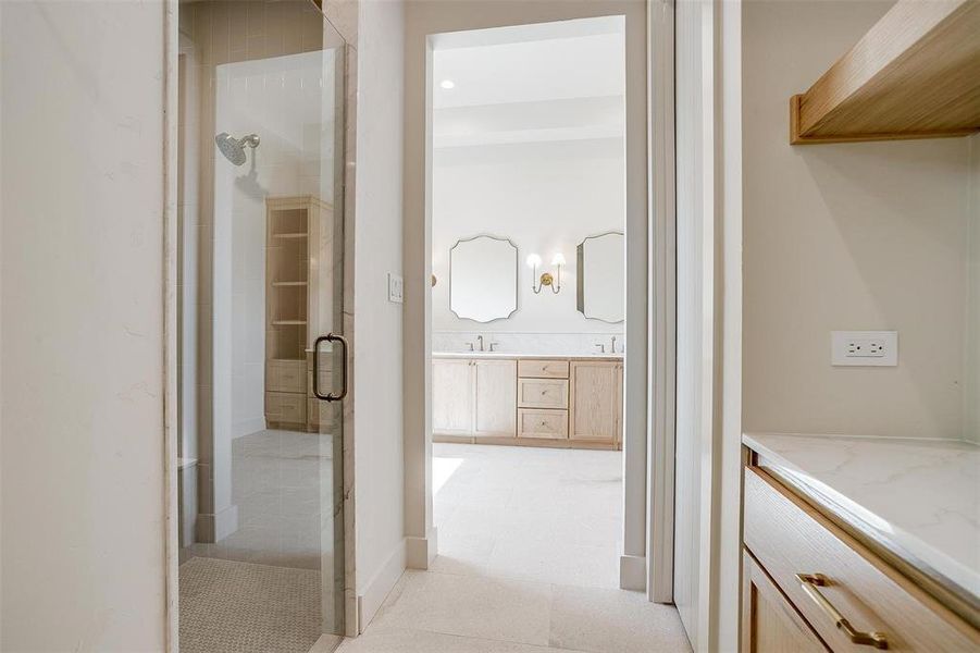 Spacious, unfurnished interior of a new home in , Aledo (Image 39). Spacious, unfurnished interior of a new home in , Aledo (Image 39).