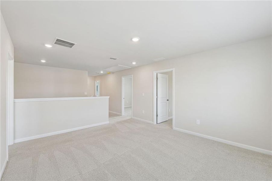 Spacious, unfurnished interior of a new home in Preserve at Mountain Creek, Pendergrass (Image 16).