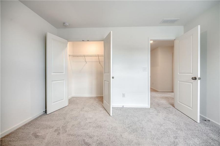 Spacious, unfurnished interior of a new home in Watson Farms, Loganville (Image 15). Spacious, unfurnished interior of a new home in Watson Farms, Loganville (Image 15).