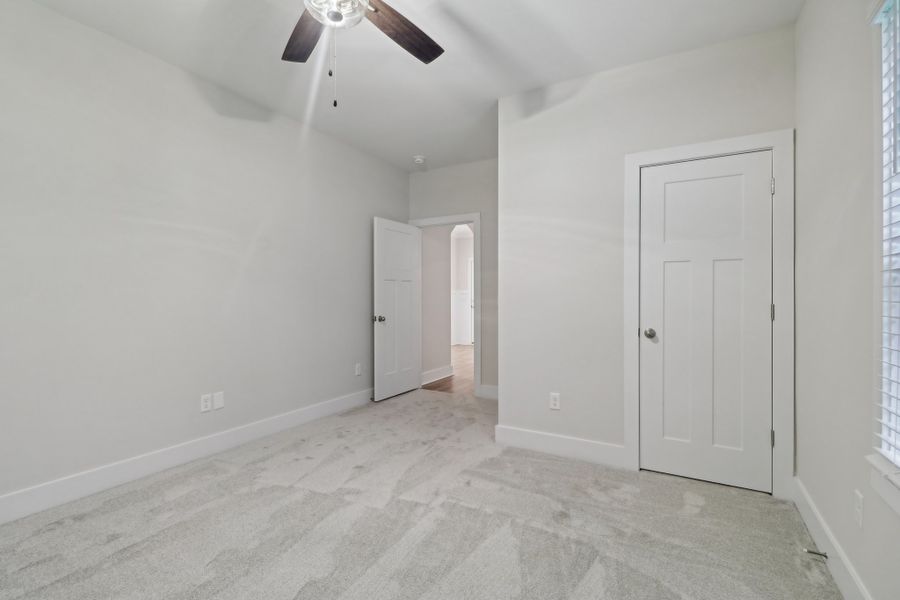Representative unfurnished interior of a home built from the Carol II by Great Southern Homes in The Cove, Sumter (Image 23).