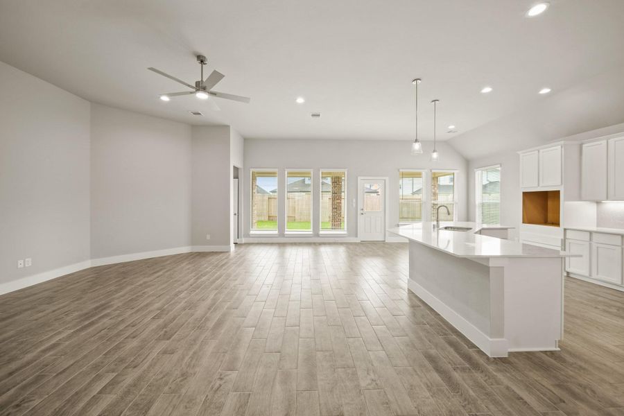 Spacious, unfurnished interior of a new home in Beacon Hill, Waller (Image 29). Spacious, unfurnished interior of a new home in Beacon Hill, Waller (Image 29).