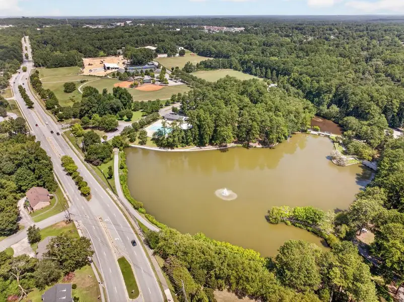 Natural landscape and outdoor views near Thurgood Estates in Snellville (Image 8). Natural landscape and outdoor views near Thurgood Estates in Snellville (Image 8).