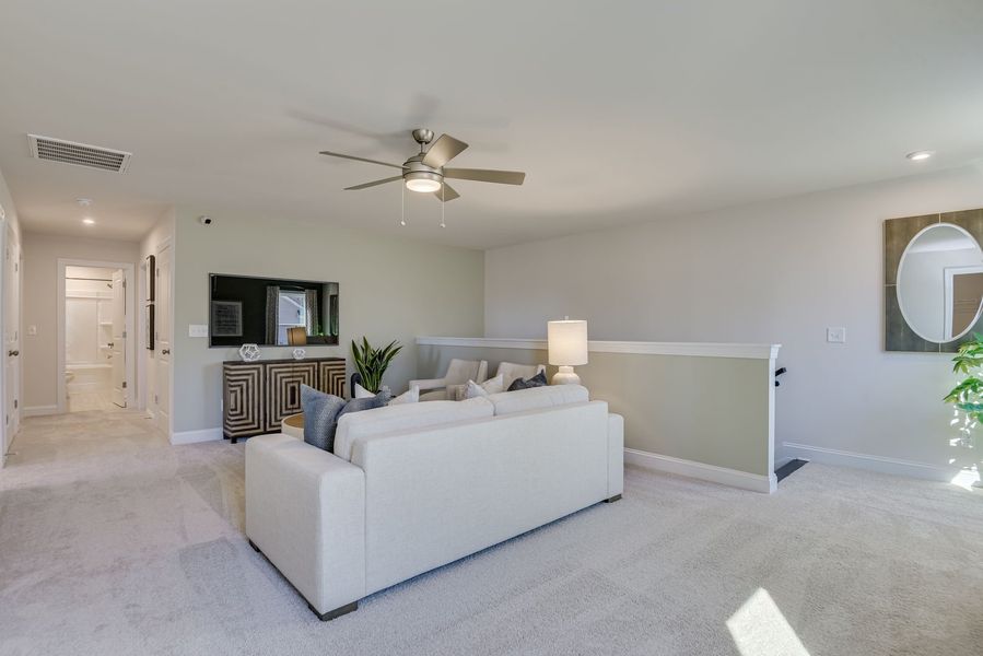 Upper Level Flex Space