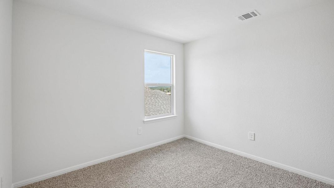 Spacious, unfurnished interior of a new home in Bar W Ranch, Leander (Image 33).