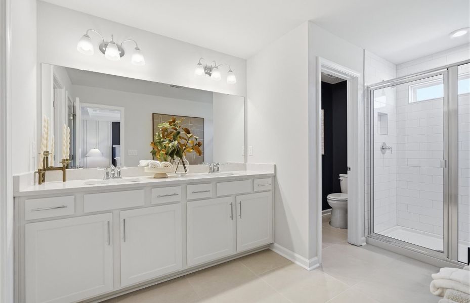 Representative furnished interior of a home built from the Valen by Pulte Homes in Harrington, Greenville (Image 19).