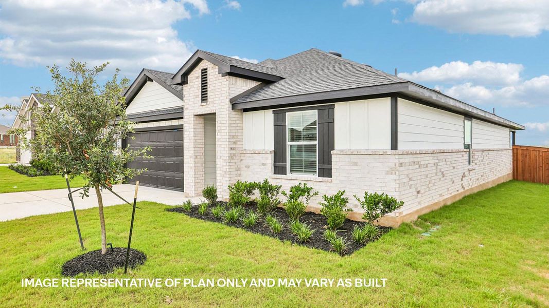 Exterior details and patio area of a home in Thunder Rock, Marble Falls (Image 3).