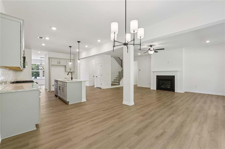 Image 49 of a home in Creekside.