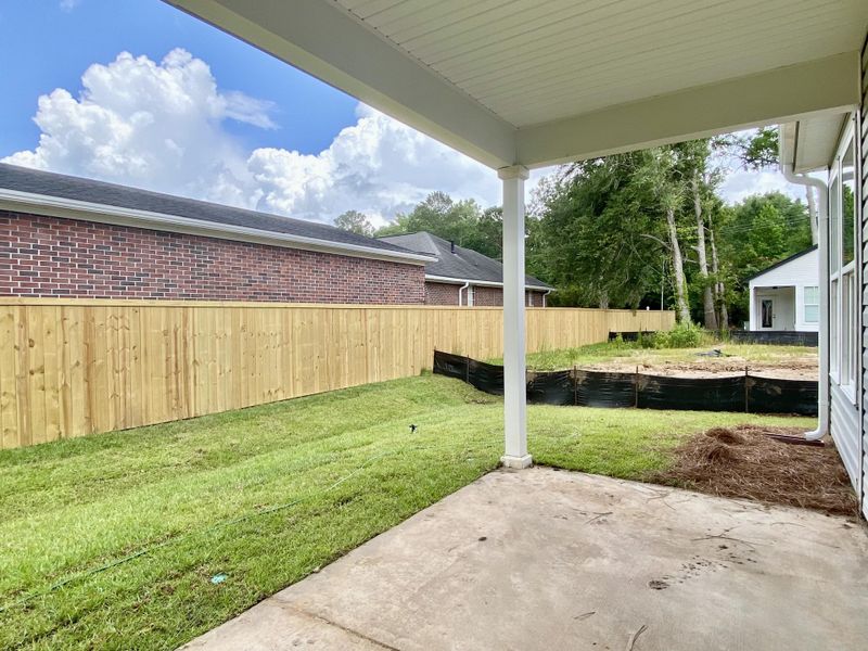 Exterior details and patio area of a home in , North Charleston (Image 3).