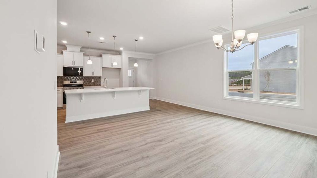 Spacious, unfurnished interior of a new home in Laurelbrook, Sherrills Ford (Image 18).