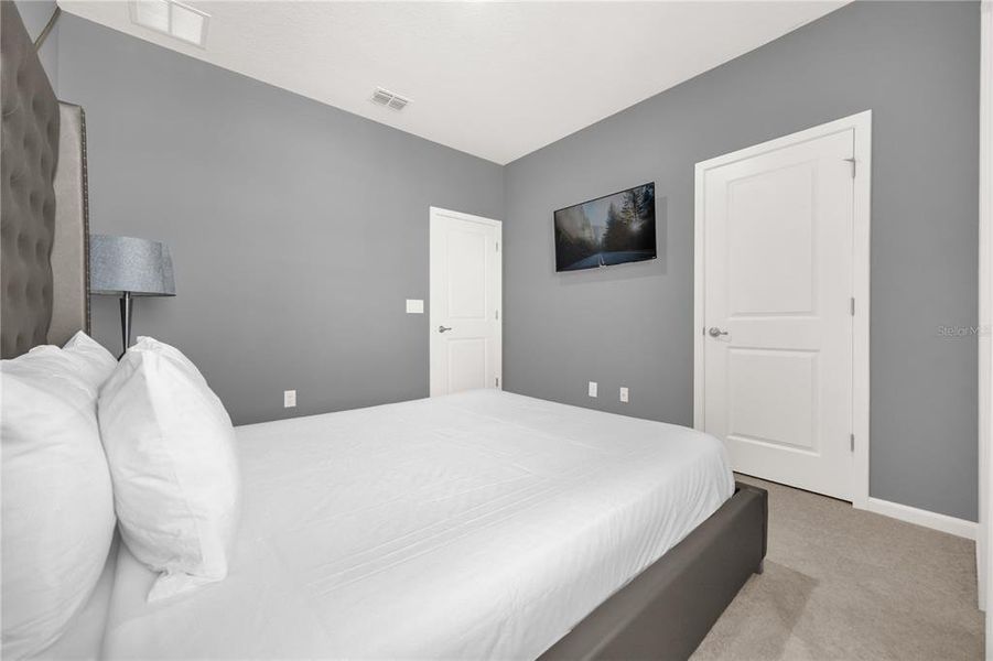 Furnished interior view inside a new home in , Kissimmee (Image 54).