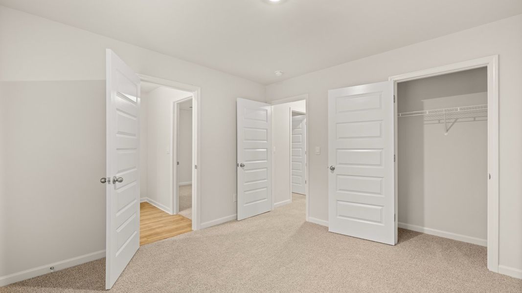 Representative unfurnished interior of a home built from the Stratford by D.R. Horton in Independence Villas and Townhomes, Loganville (Image 35).