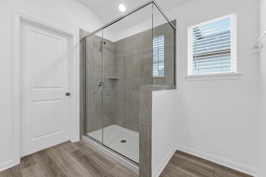 204 Crumpton Way - Ready Now!