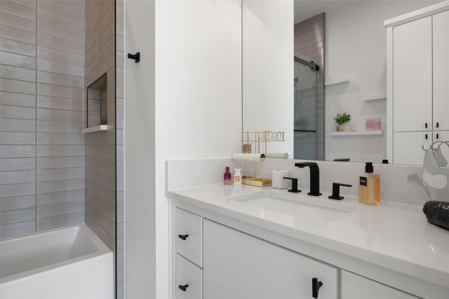 Image 30 of a home in .