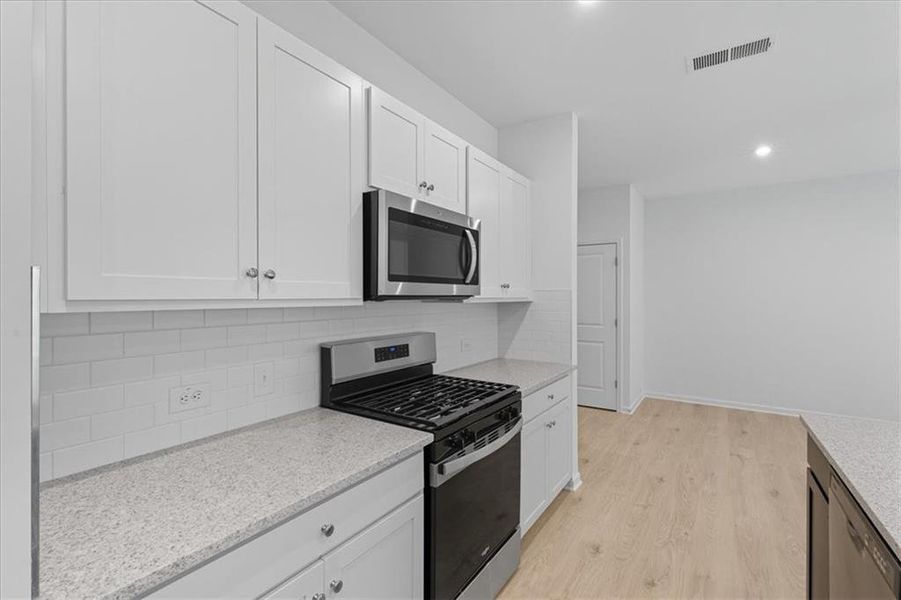 Furnished interior view inside a new home in Park Center Pointe, Austell (Image 5).