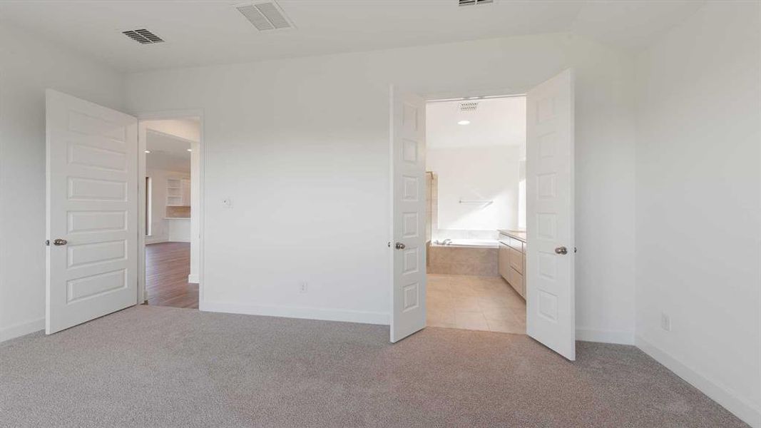 Spacious, unfurnished interior of a new home in Devonshire, Forney (Image 13).