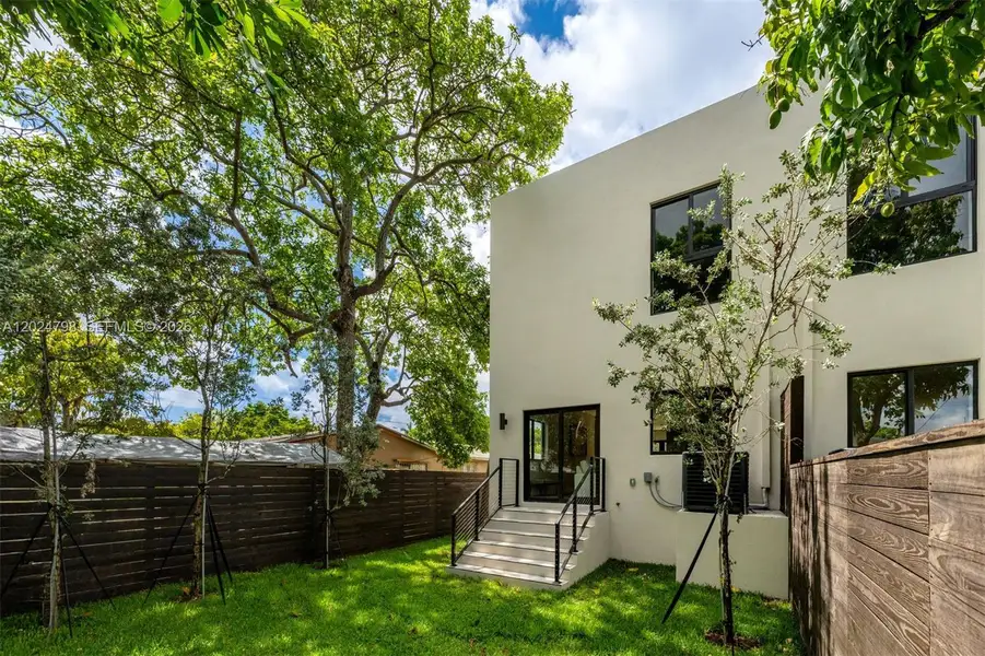 Exterior details and patio area of a home in , Miami (Image 30).