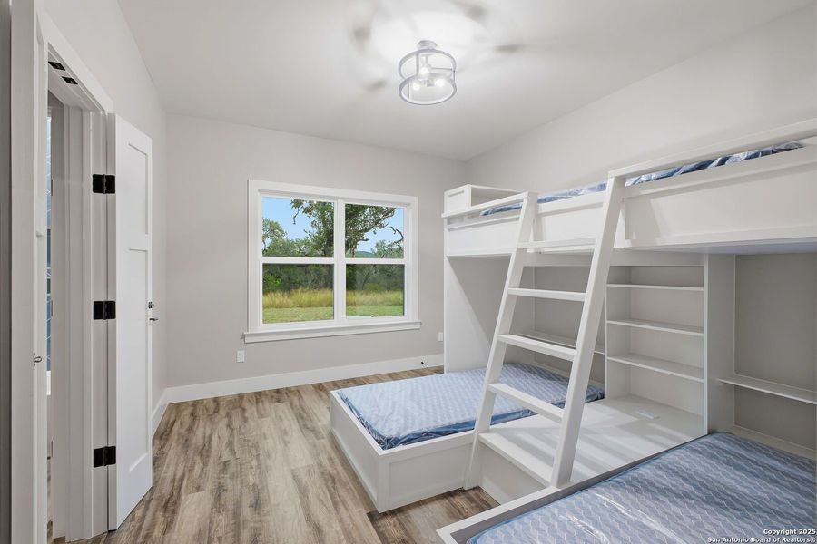 Furnished interior view inside a new home in , Bandera (Image 11).