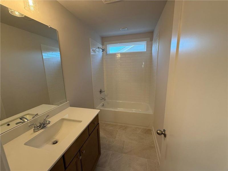 Image 21 of a home in .