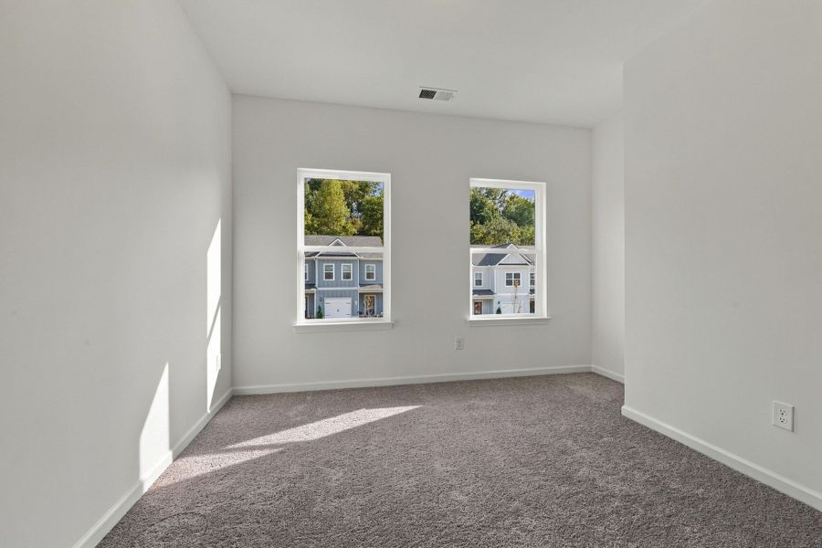 Spacious, unfurnished interior of a new home in Ironhorse, Dickson (Image 24).