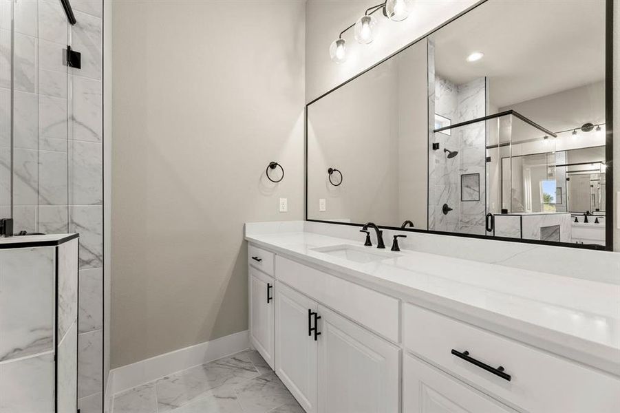 1017 Lake Prairie-Primary Suite-4