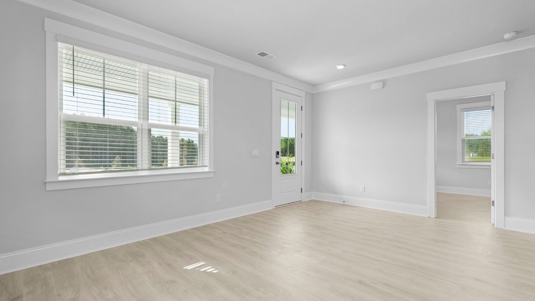 Representative unfurnished interior of a home built from the SPRUCEWOOD by D.R. Horton in Sheep Island, Summerville (Image 14).