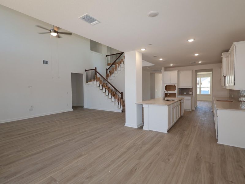 Spacious, unfurnished interior of a new home in Edgewood, Leander (Image 27). Spacious, unfurnished interior of a new home in Edgewood, Leander (Image 27).