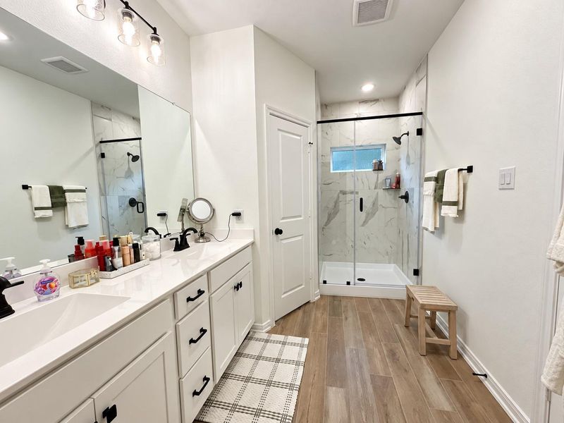 Furnished interior view inside a new home in Woodforest, Montgomery (Image 37).