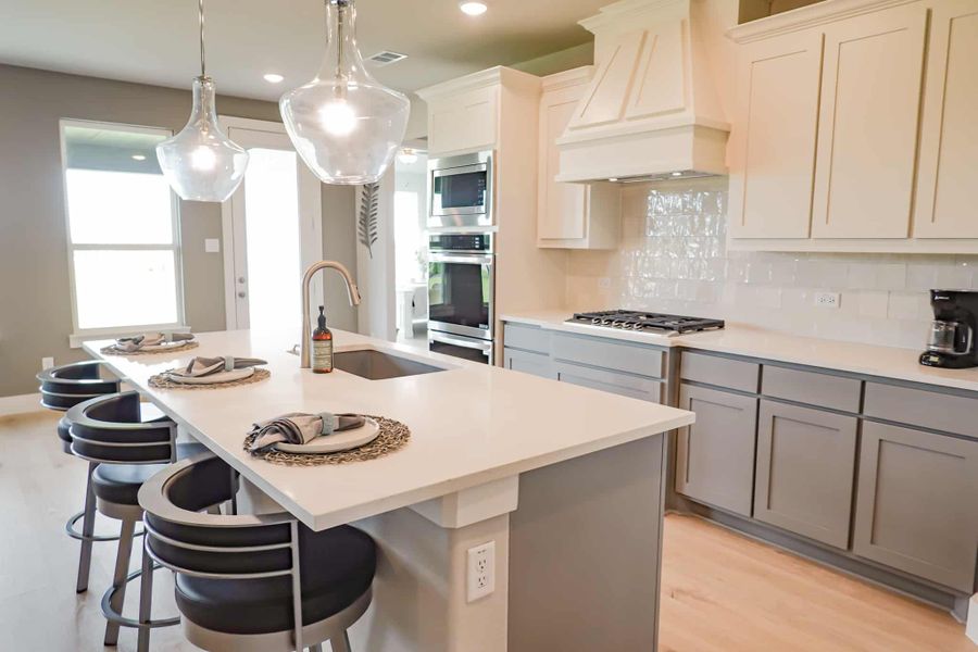 Representative furnished interior of a home built from the The Lilac by Lillian Custom Homes in Polo Ridge, Heath (Image 26).