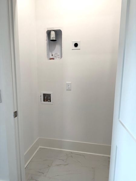 Furnished interior view inside a new home in Grants Court, Charleston (Image 17).