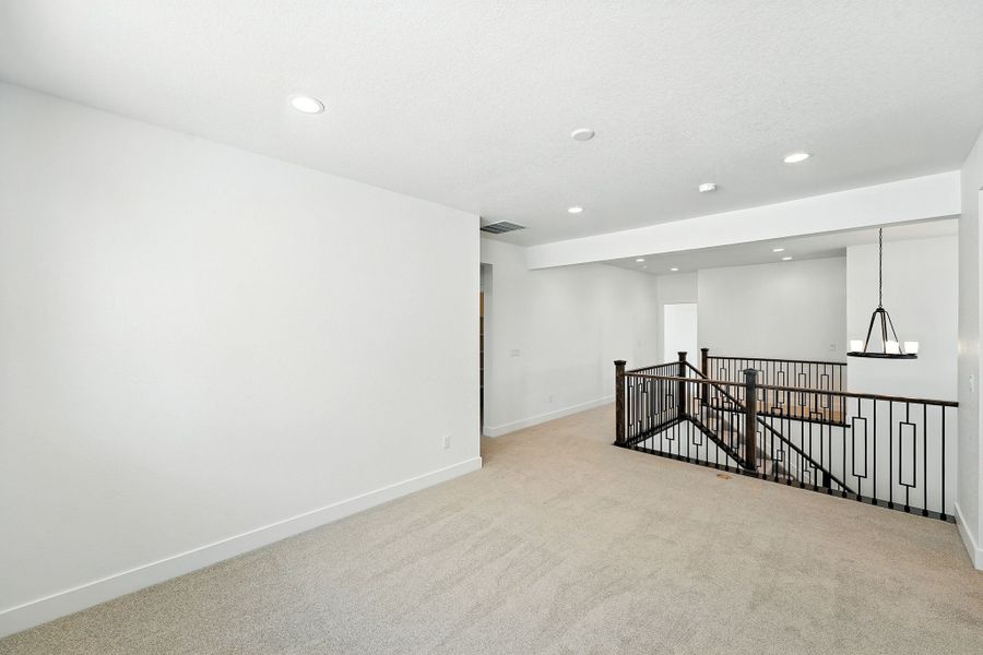 Spacious, unfurnished interior of a new home in Macanta, Castle Rock (Image 23).