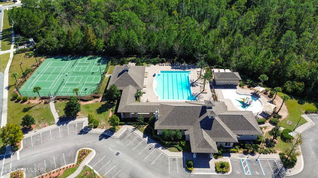 Image 39 of a home in River Glen Express.
