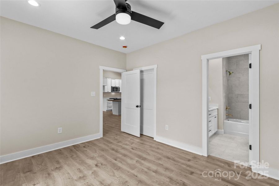 Spacious, unfurnished interior of a new home in , Statesville (Image 12).