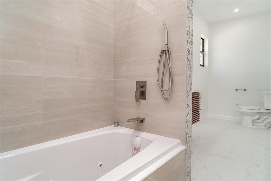 Furnished interior view inside a new home in , Sarasota (Image 6).